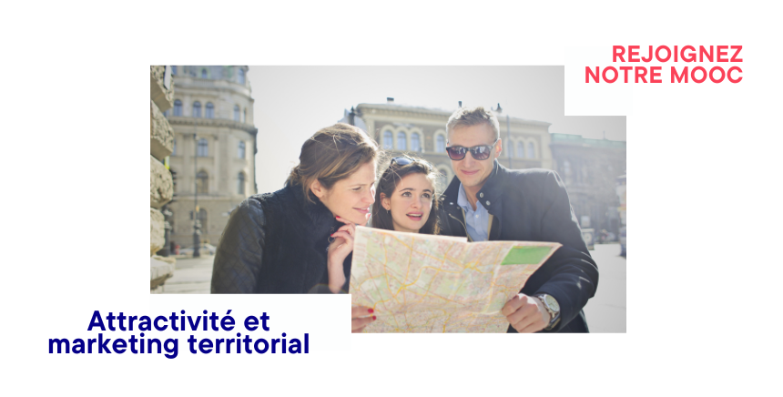 Mooc attractivité et marketing territorial - trois personnes sur une place tenant une carte