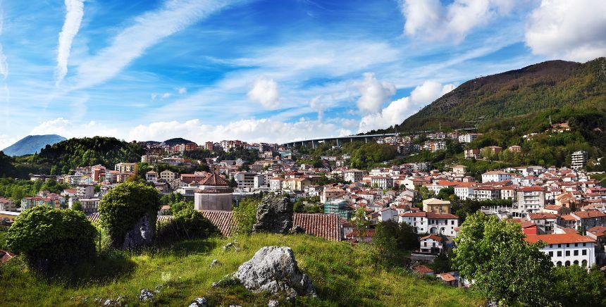 Paysage urbanisé dans une vallée
